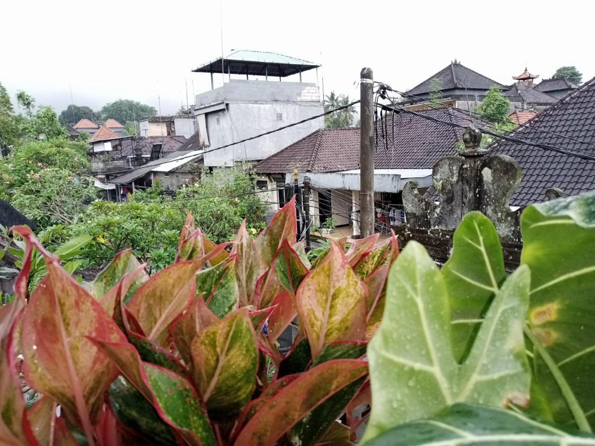 Wah Teja Homestay Ubud Esterno foto